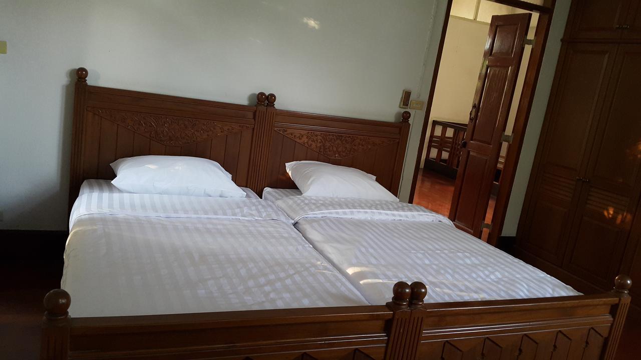 Coc Guest House & Hostel Chiang Mai Exterior photo