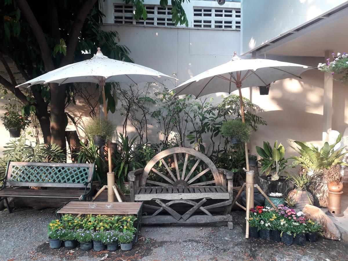 Coc Guest House & Hostel Chiang Mai Exterior photo