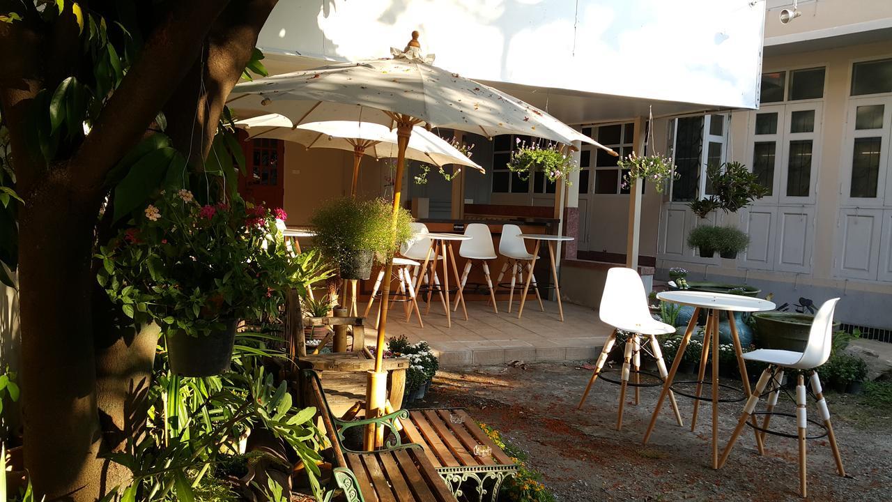 Coc Guest House & Hostel Chiang Mai Exterior photo
